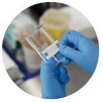 Kokybiški etikečių spausdintuvai ir etiketės laboratorijai 22 stiklo indu ir indeliu zymejimas etiketemis ir lipdukais